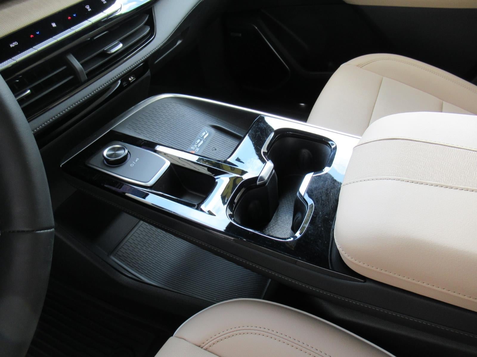 Used 2026 Buick Enclave Preferred w/ LPO, Floor Liner Package FWD image 17
