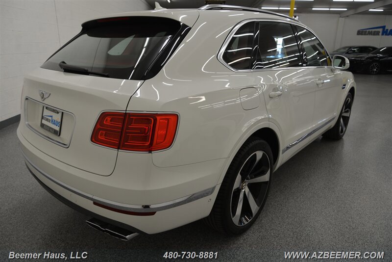 Used 2019 Bentley Bentayga AWD/4WD image 10
