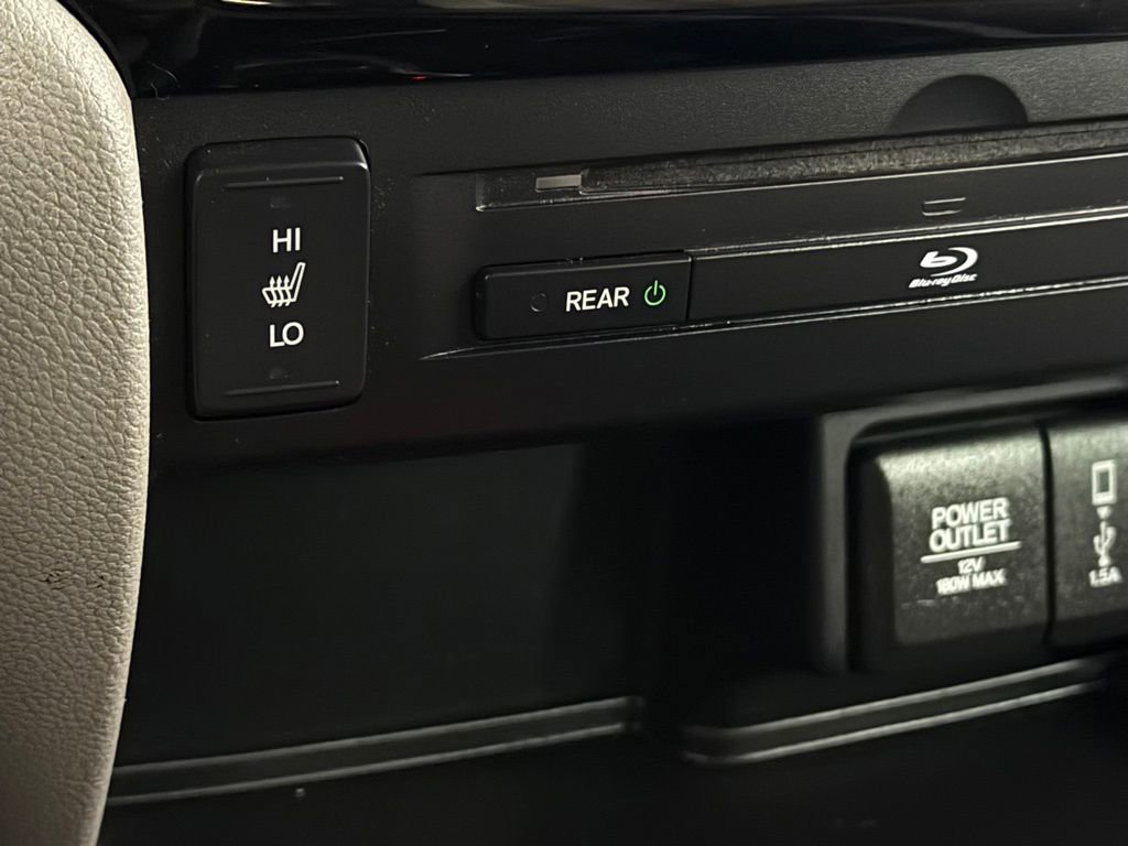Used 2017 Honda Pilot Touring image 19