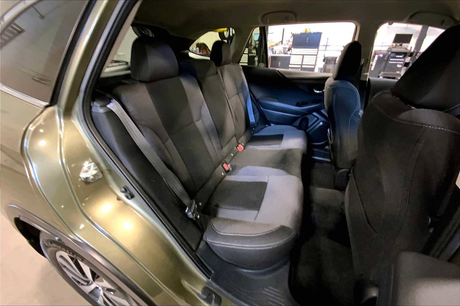 Used 2021 Subaru Outback Premium image 19