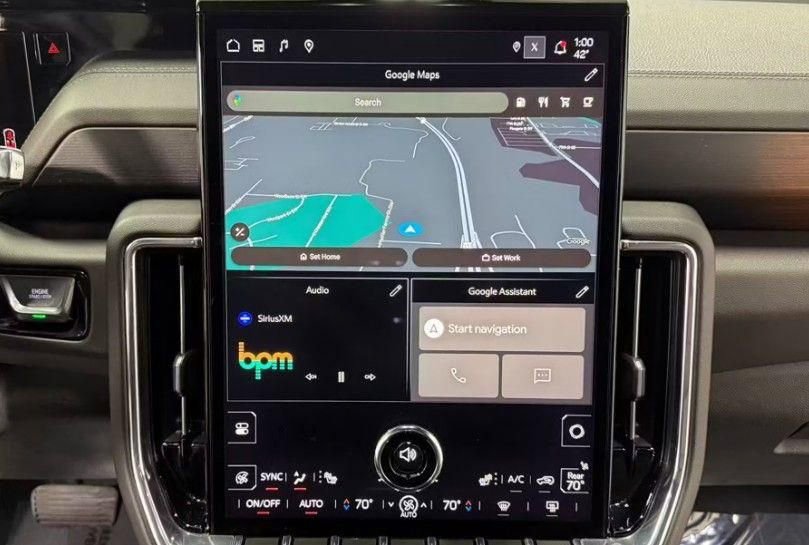 Used 2025 GMC Yukon Denali image 17