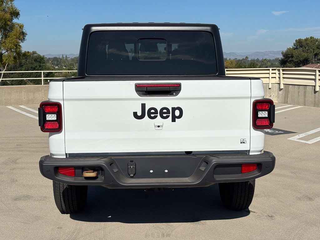 New 2026 Jeep Gladiator Sport AWD/4WD image 5