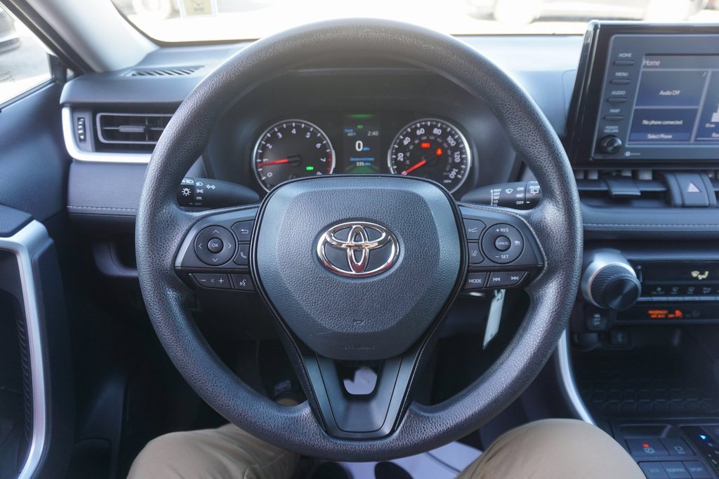 Certified 2022 Toyota RAV4 LE image 3