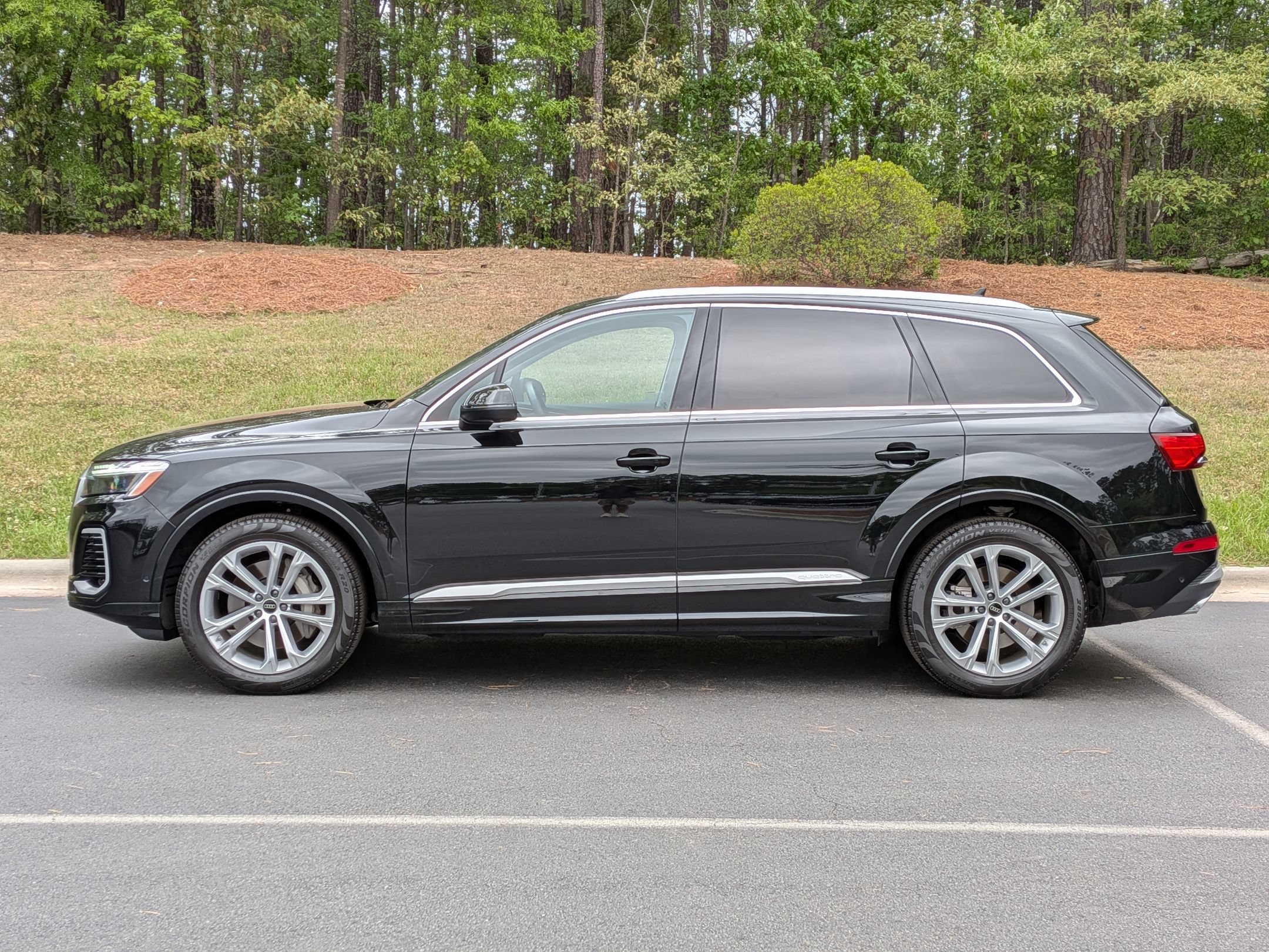 Used 2025 Audi Q7 3.0T Prestige AWD/4WD image 2