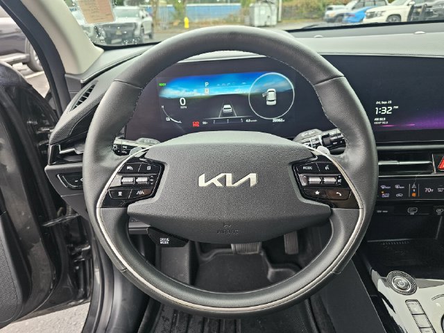 Certified 2023 Kia Niro Wind w/ Wind Preserve Package FWD image 25
