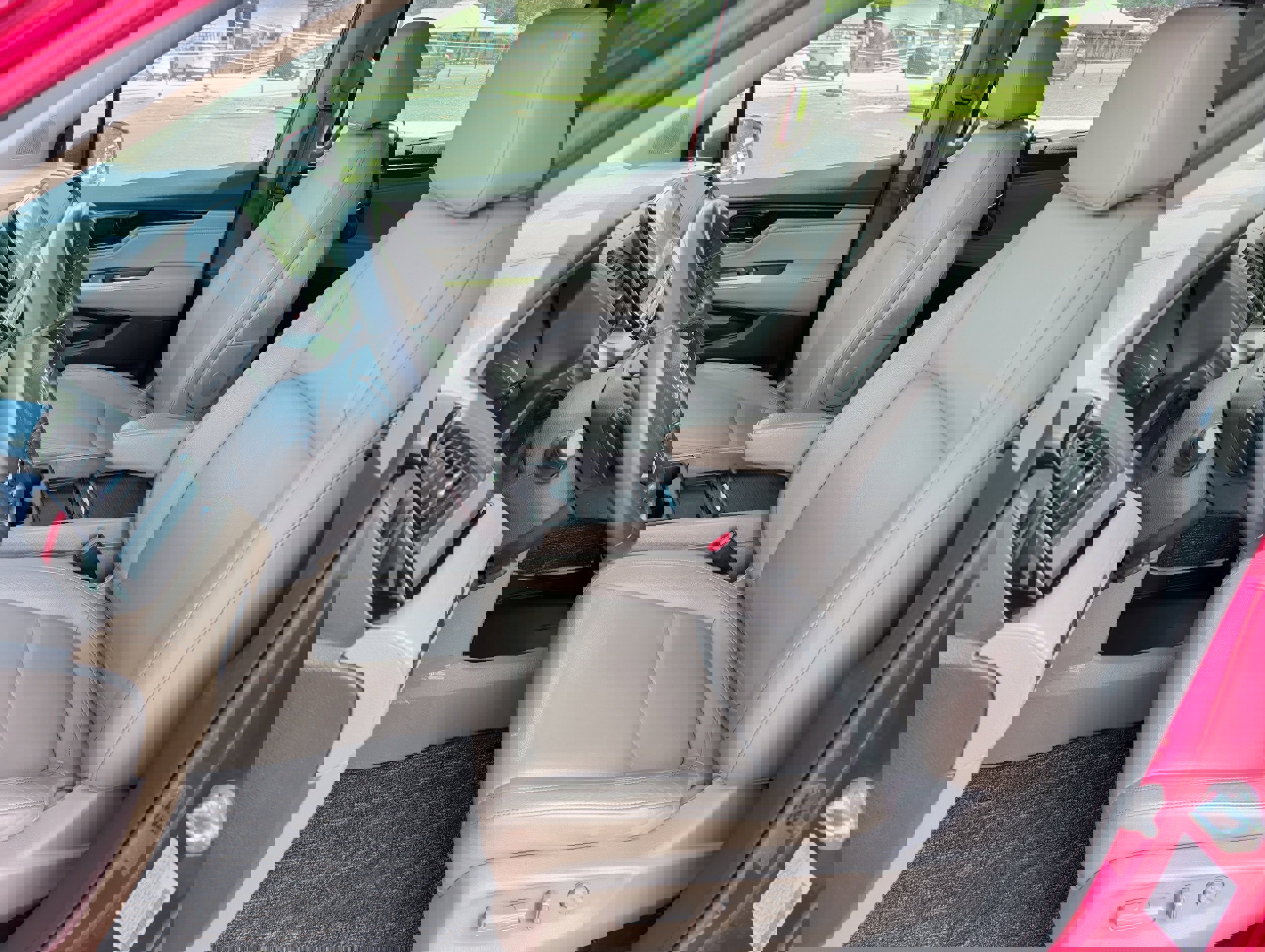 Used 2023 Honda Odyssey Touring image 12