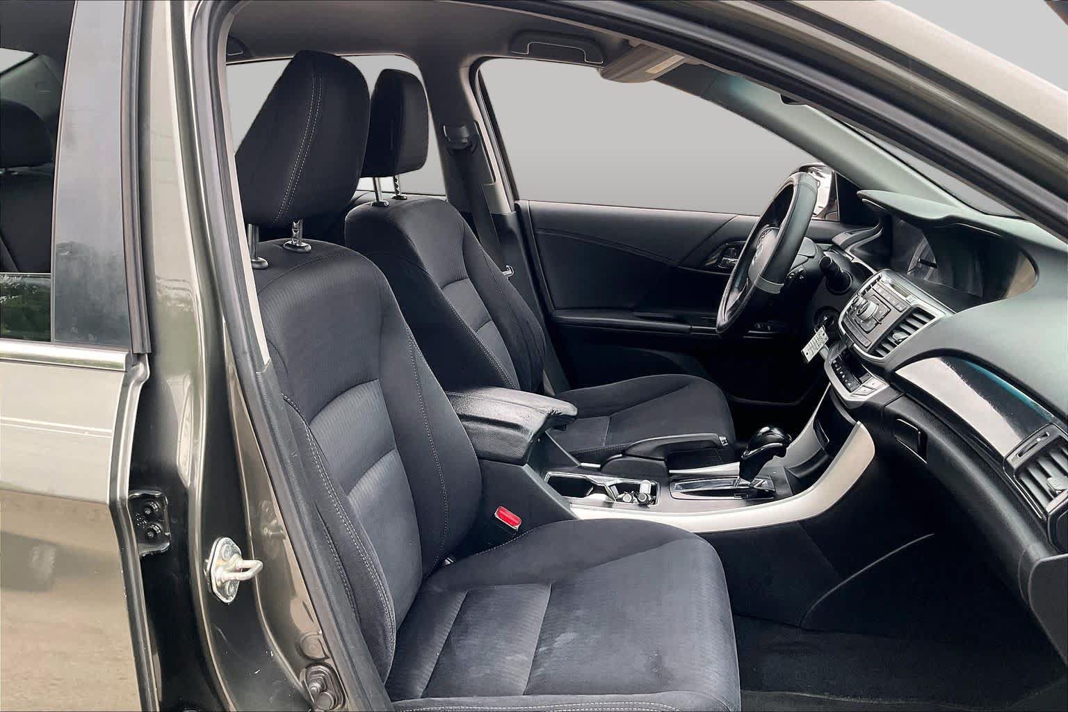 Used 2013 Honda Accord Sport image 8