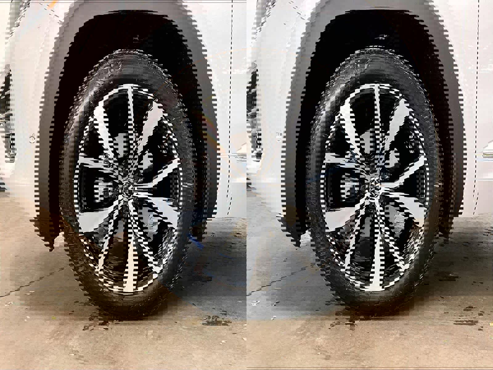 New 2026 Volkswagen Atlas Cross Sport SEL Premium R-Line image 14