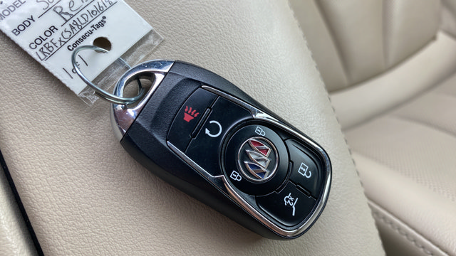 Used 2020 Buick Envision Essence FWD image 20