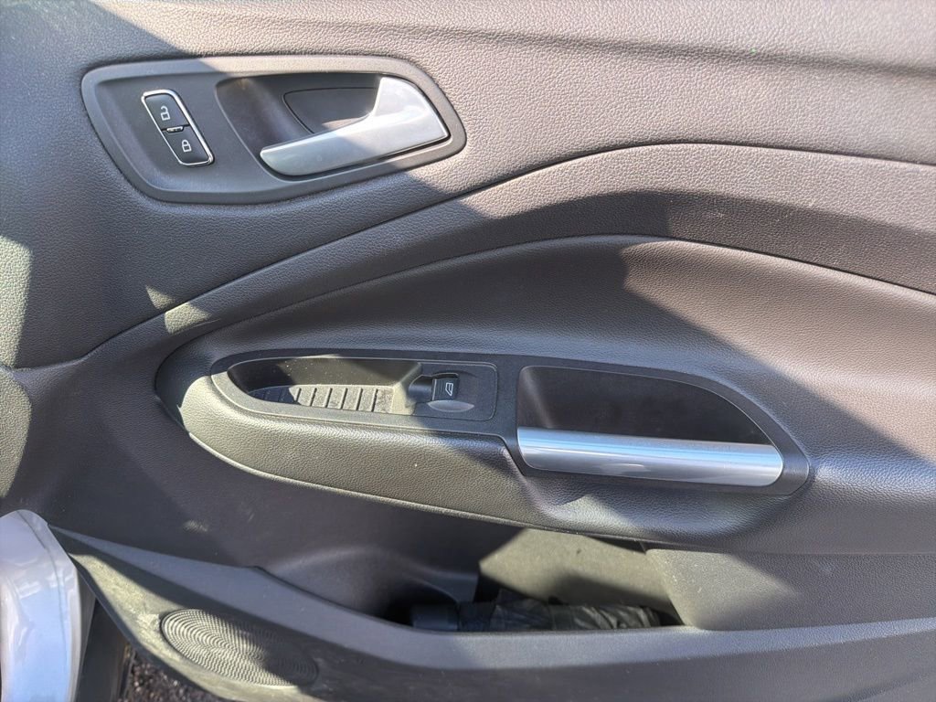 Used 2014 Ford Escape Titanium w/ Equipment Group 401A image 7