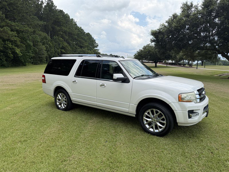 Used 2015 Ford Expedition EL Limited w/ Equipment Group 301A RWD image 10