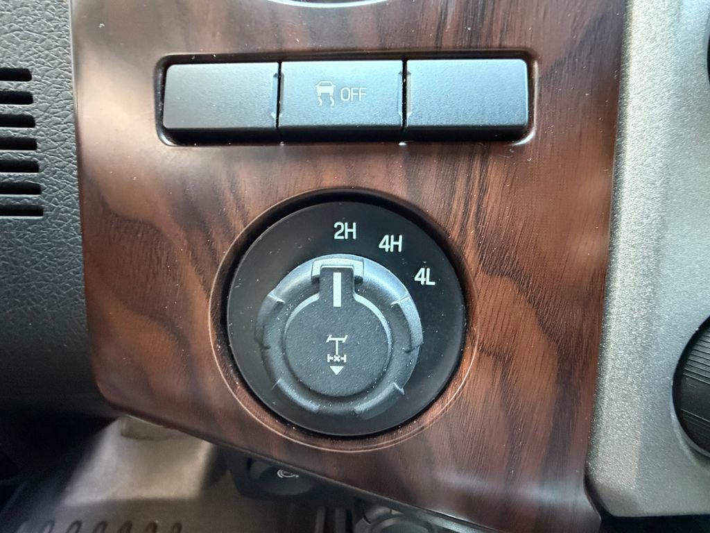 Used 2016 Ford F350 Lariat w/ Lariat Ultimate Package image 21