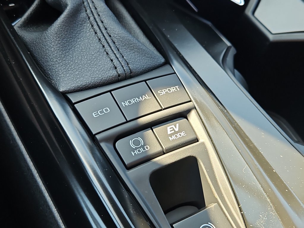 New 2026 Toyota Camry Hybrid AWD/4WD image 11