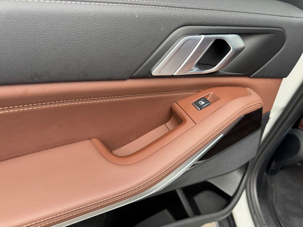 Used 2021 BMW X5 xDrive40i w/ Convenience Package image 16