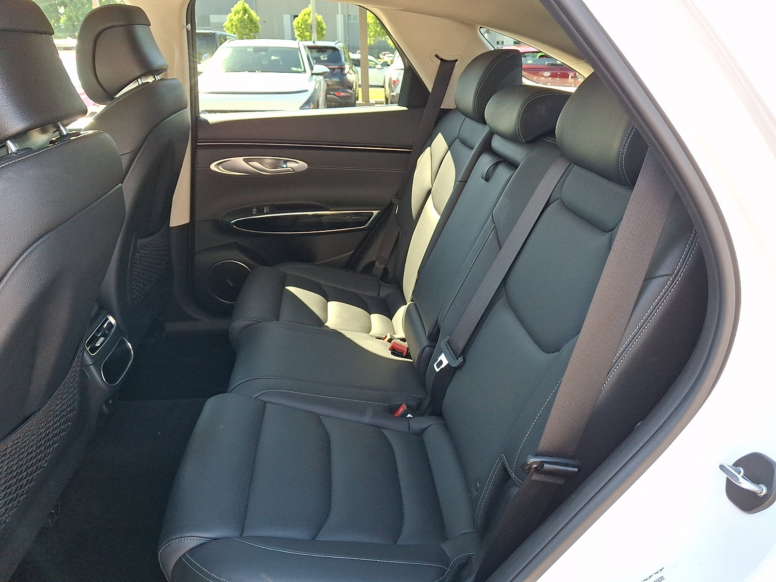 Used 2025 Genesis GV70 2.5T AWD/4WD image 10