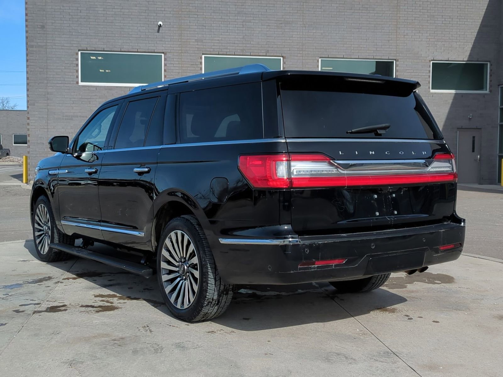 Used 2018 Lincoln Navigator L Reserve w/ Technology Package image 5
