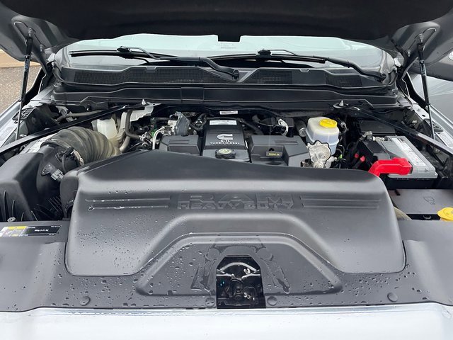 Used 2024 RAM 2500 Laramie image 30