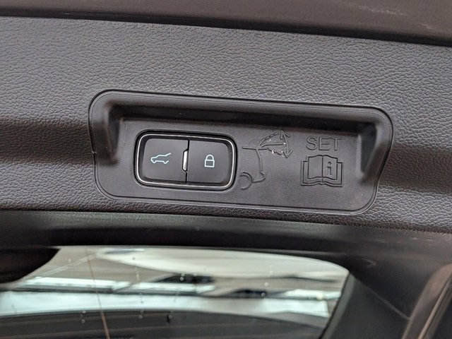 Used 2023 Ford Explorer XLT w/ Equipment Group 202A image 24