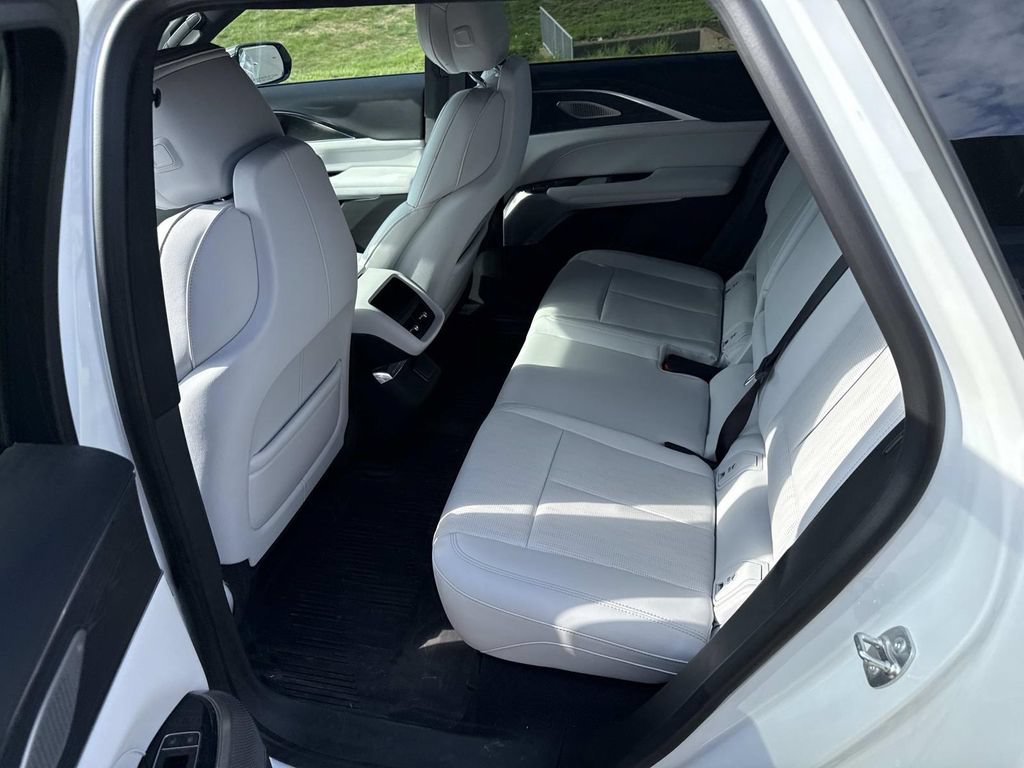Certified 2024 Cadillac Lyriq Sport w/ LPO, Floor Liner Package AWD/4WD image 9