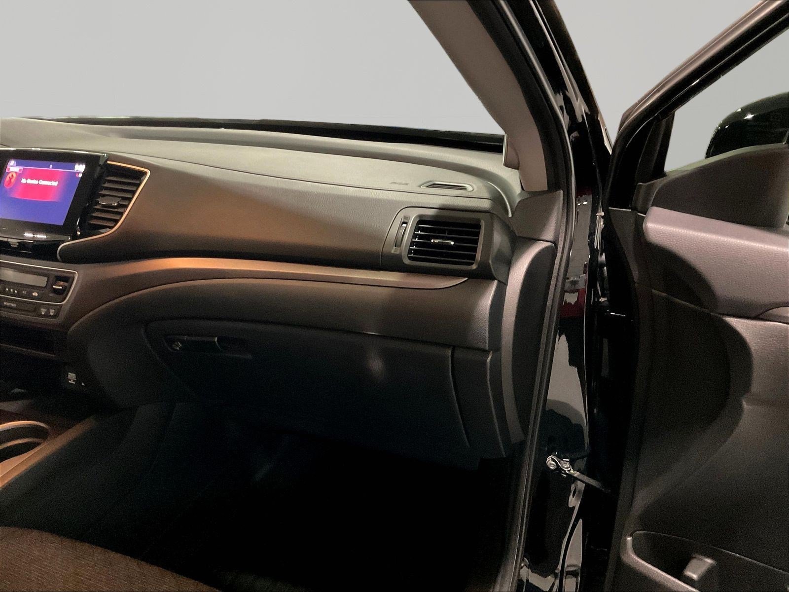 Used 2021 Honda Ridgeline Sport image 27