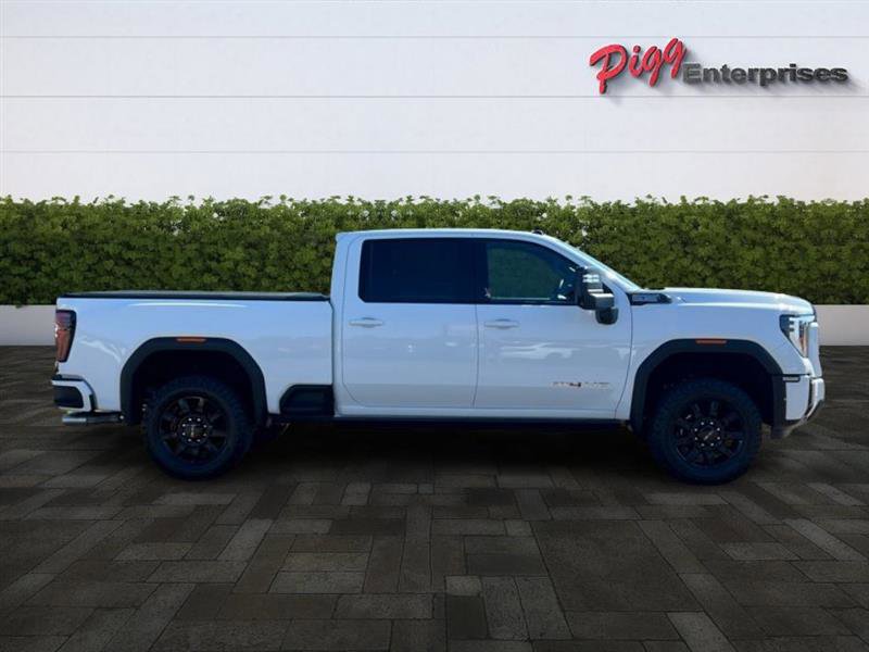 Used 2025 GMC Sierra 2500 AT4 w/ AT4 Premium Plus Package image 8