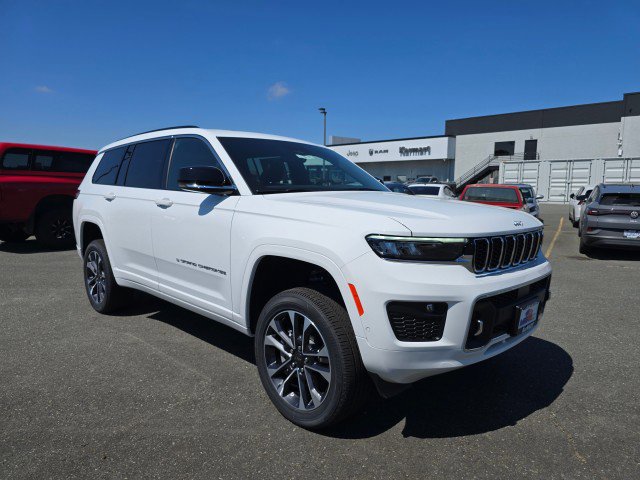 New 2025 Jeep Grand Cherokee L Overland w/ Trailer Tow Package