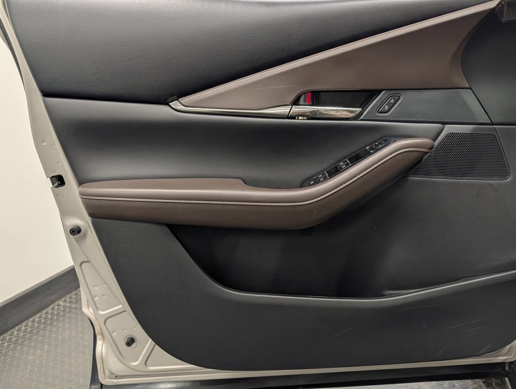Certified 2023 MAZDA CX-30 AWD 2.5 S w/ Premium Package image 9