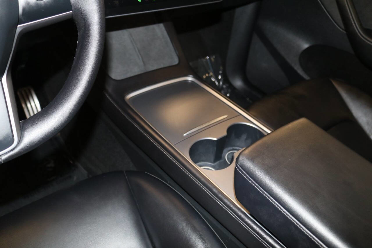 Used 2023 Tesla Model Y Performance image 39