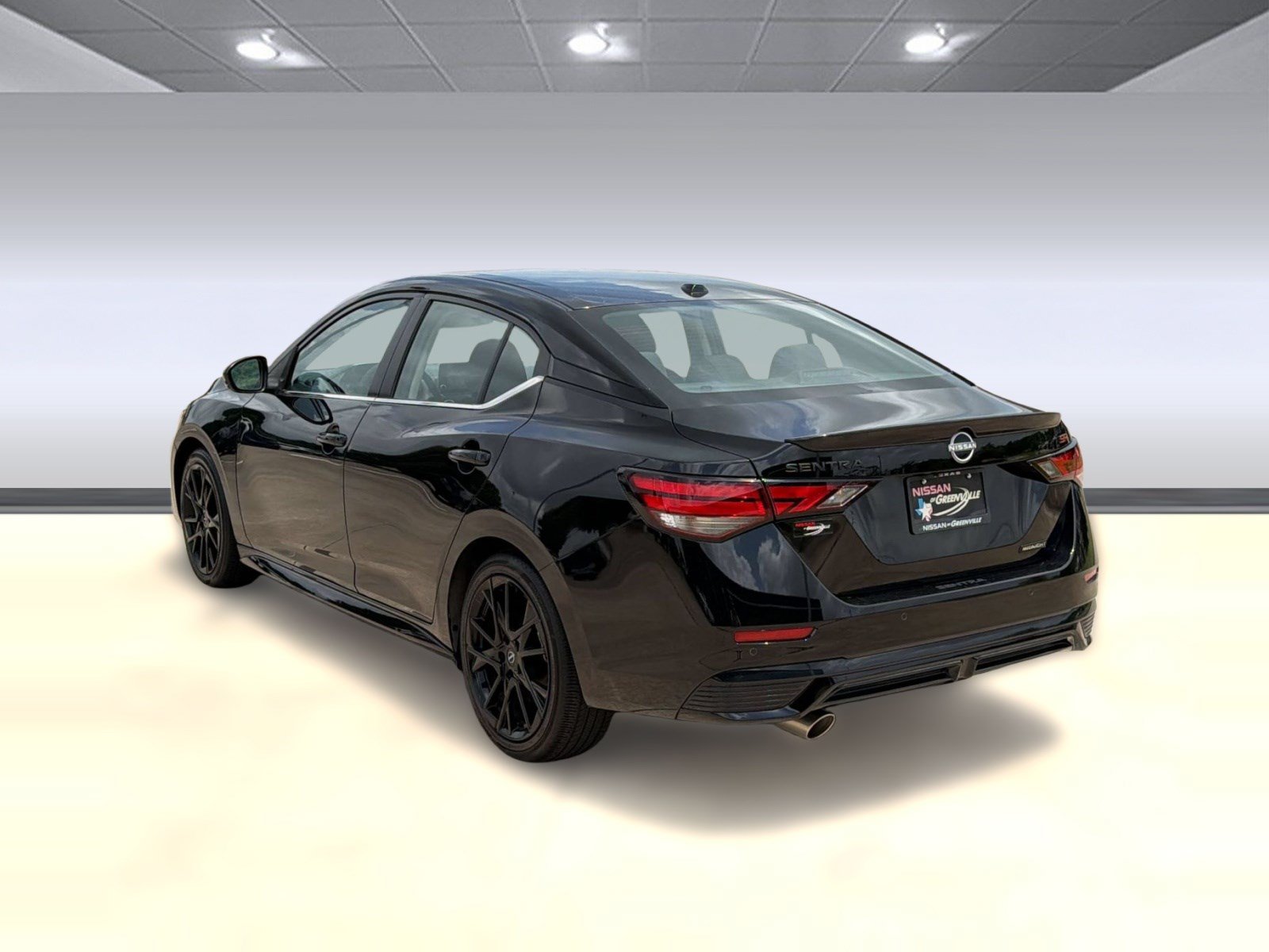 Used 2025 Nissan Sentra SR w/ Midnight Edition FWD image 3