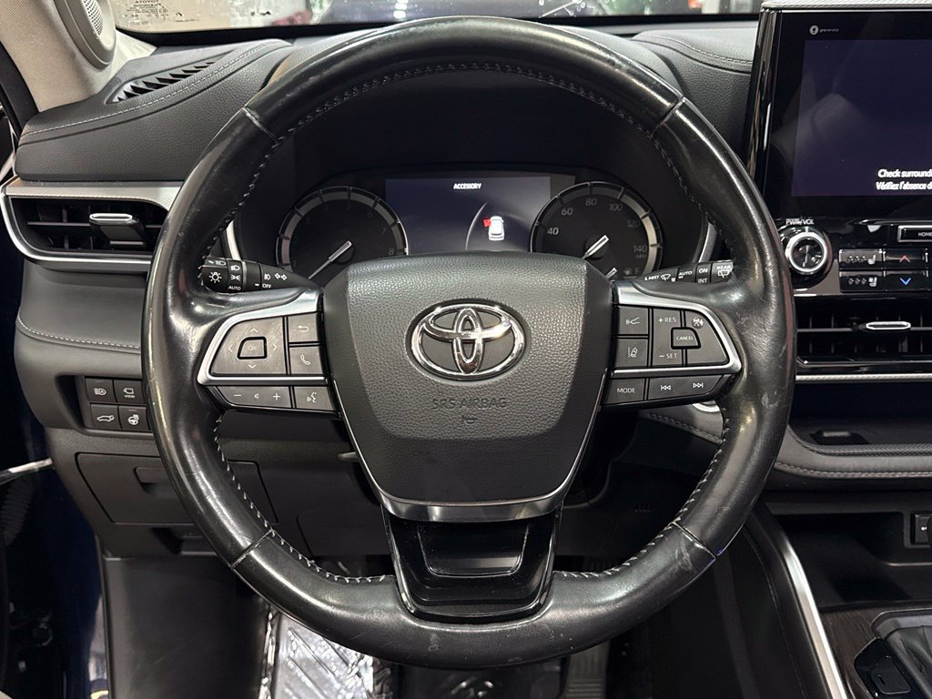 Used 2020 Toyota Highlander Platinum AWD/4WD image 39