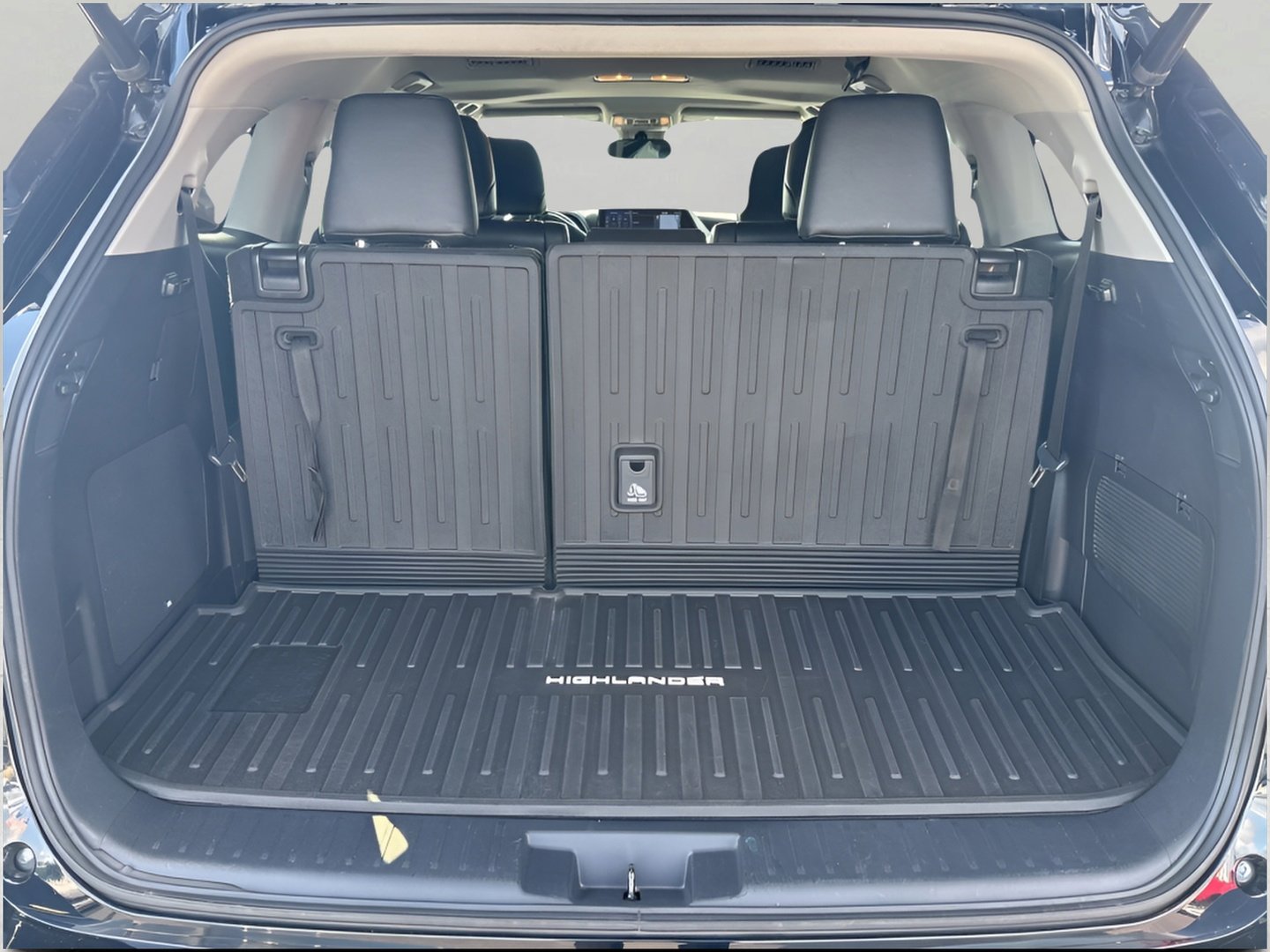 Used 2020 Toyota Highlander Limited AWD/4WD image 13