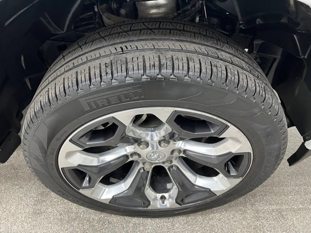 Used 2022 RAM 1500 Limited w/ Body-Colour Bumper Group AWD/4WD image 16
