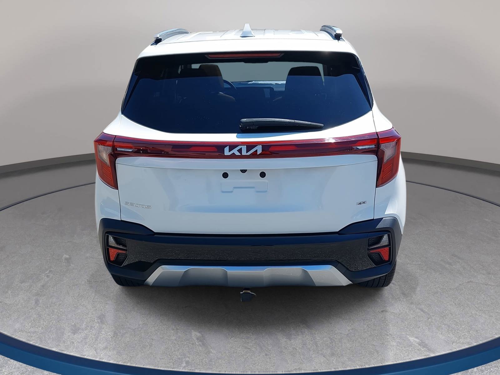 Used 2024 Kia Seltos SX w/ SX Sunroof Package AWD/4WD image 6
