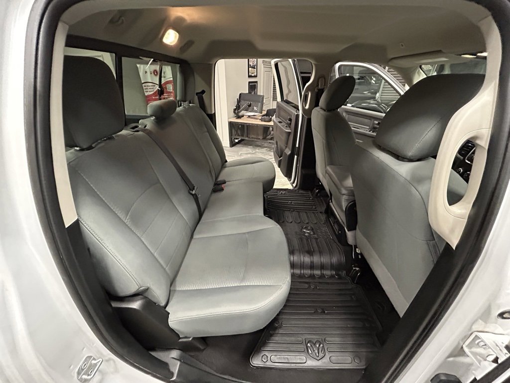 Used 2018 RAM 2500 Tradesman w/ Chrome Appearance Group image 37