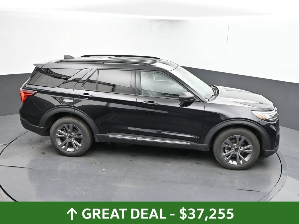 Used 2025 Ford Explorer Active w/ Active Comfort Package AWD/4WD image 36
