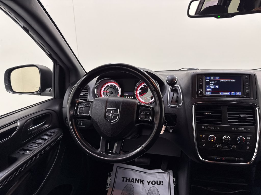 Used 2018 Dodge Grand Caravan SE FWD image 15