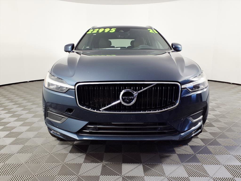 Used 2021 Volvo XC60 T5 Momentum w/ Advanced Package image 2