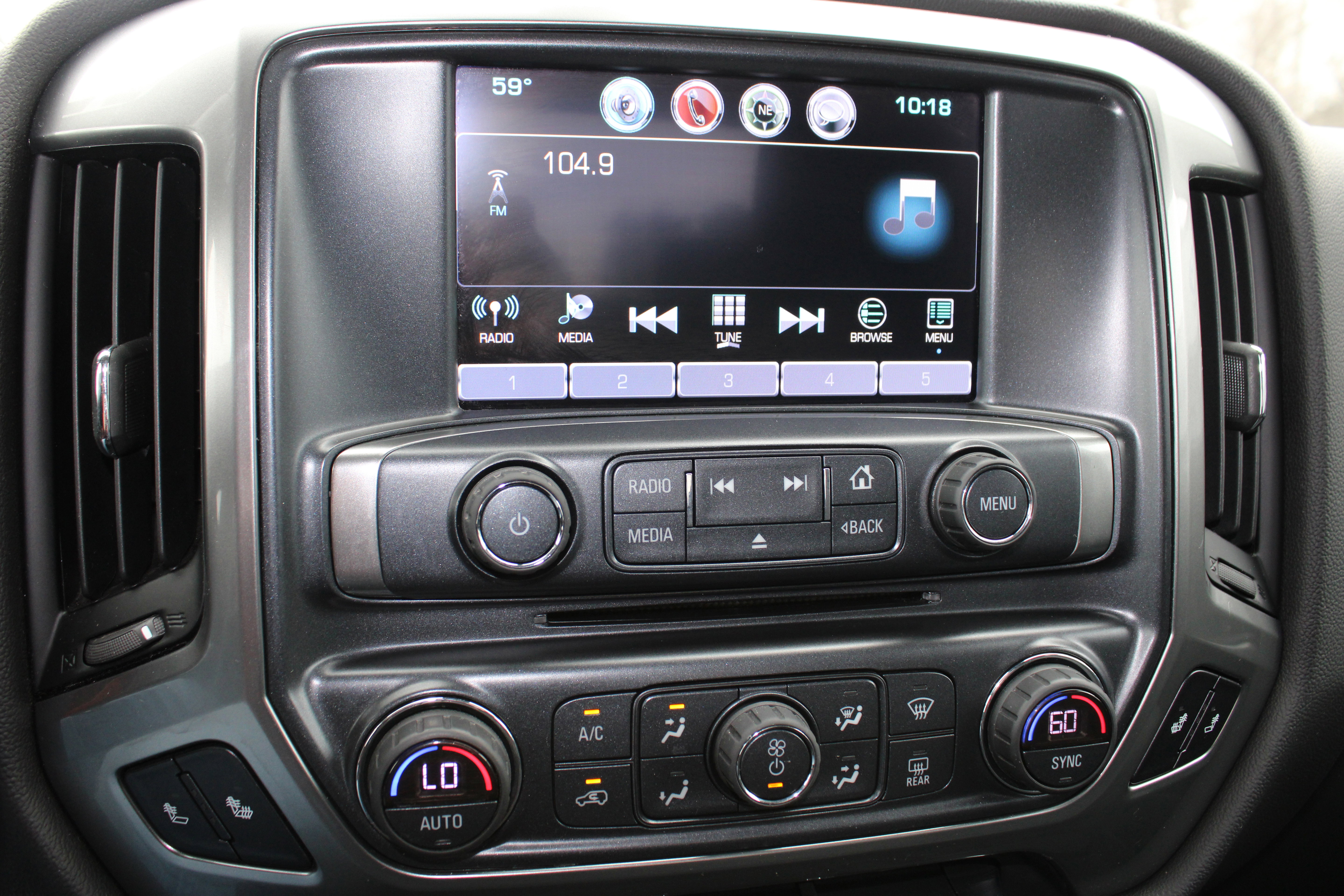 Used 2018 Chevrolet Silverado 1500 LT w/ All Star Edition image 19