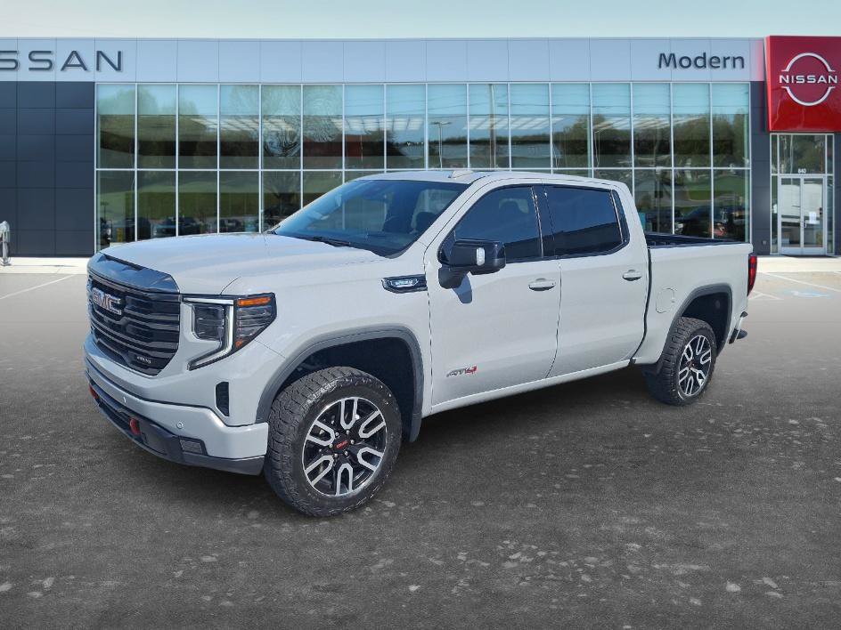 Used 2024 GMC Sierra 1500 AT4 w/ Technology Package AWD/4WD image 1