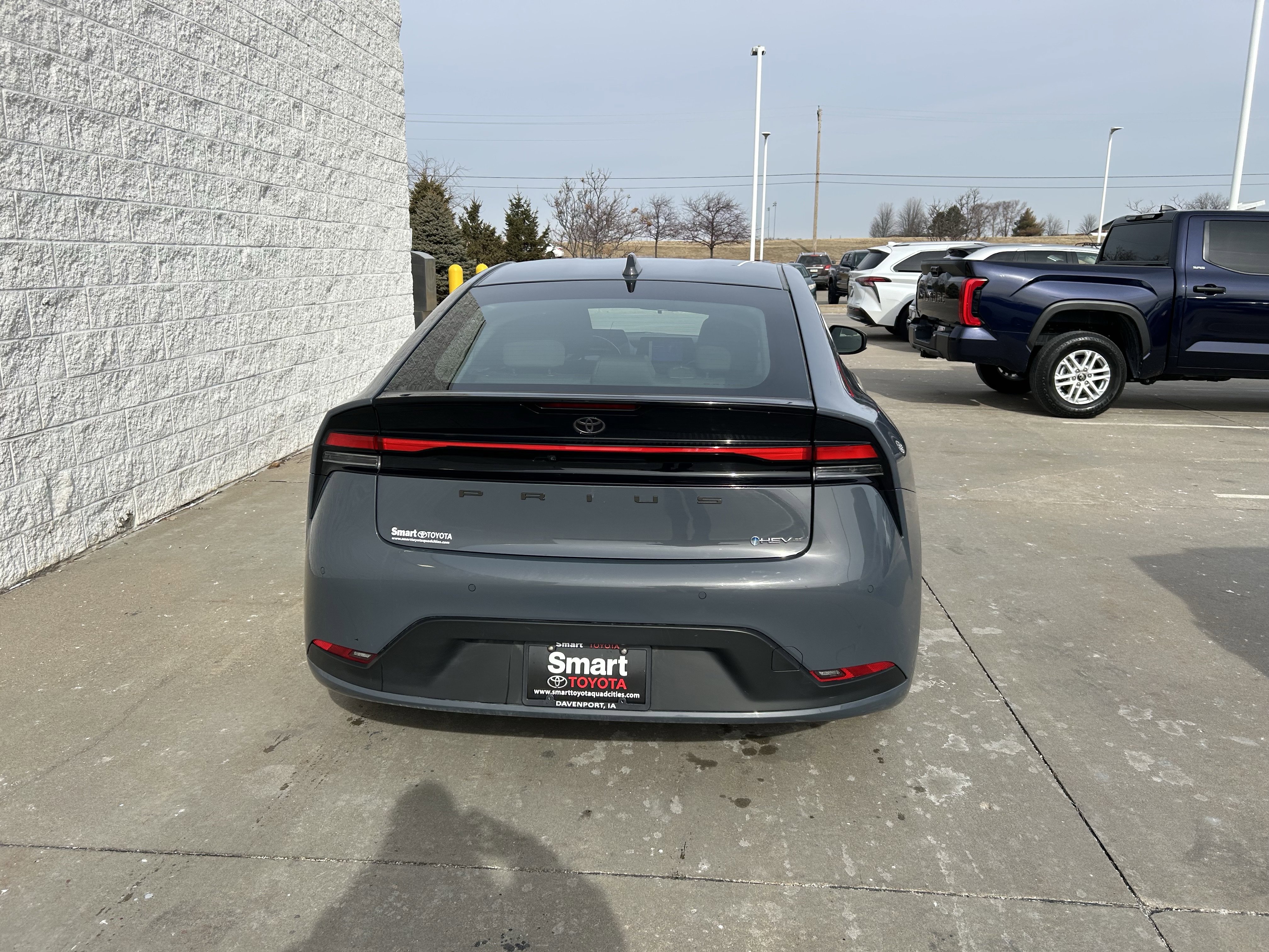 Used 2024 Toyota Prius LE image 4