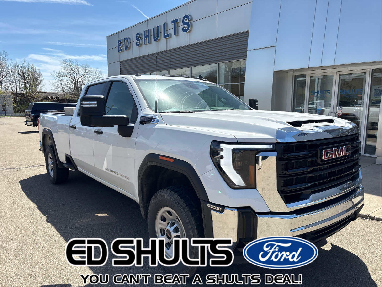 Used 2024 GMC Sierra 3500 Pro w/ Convenience Package AWD/4WD image 1
