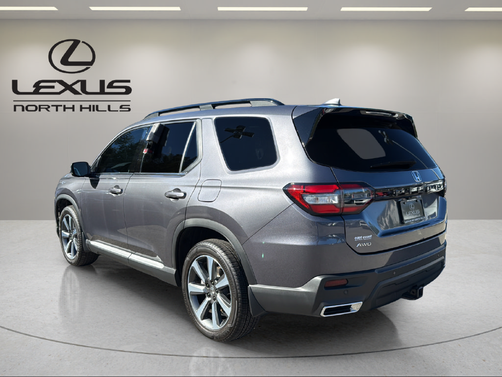 Used 2024 Honda Pilot Elite image 8