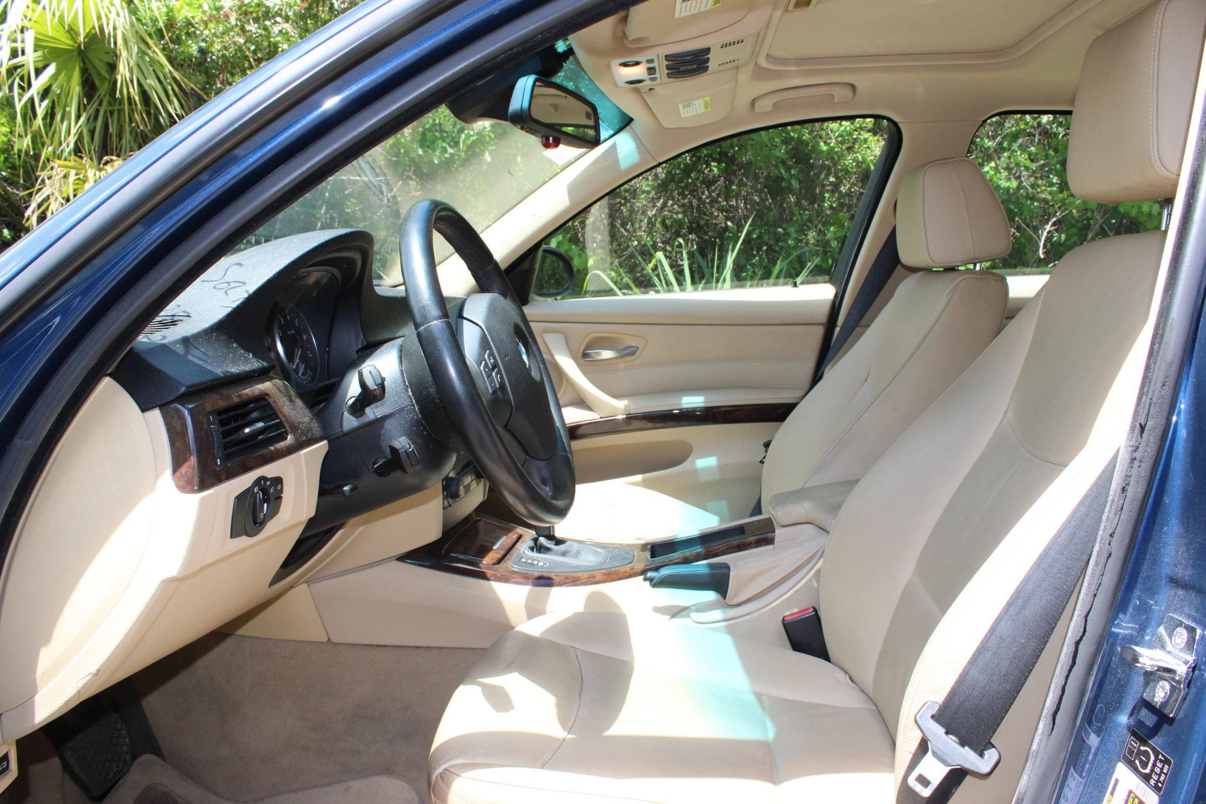 Used 2006 BMW 325i Sedan RWD image 6