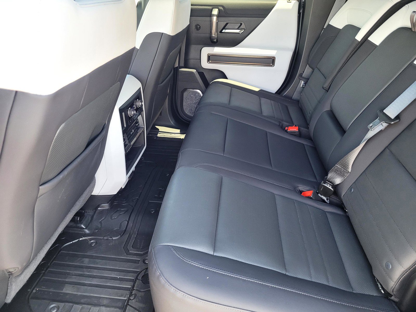 Used 2025 GMC Hummer EV 3X AWD/4WD image 13