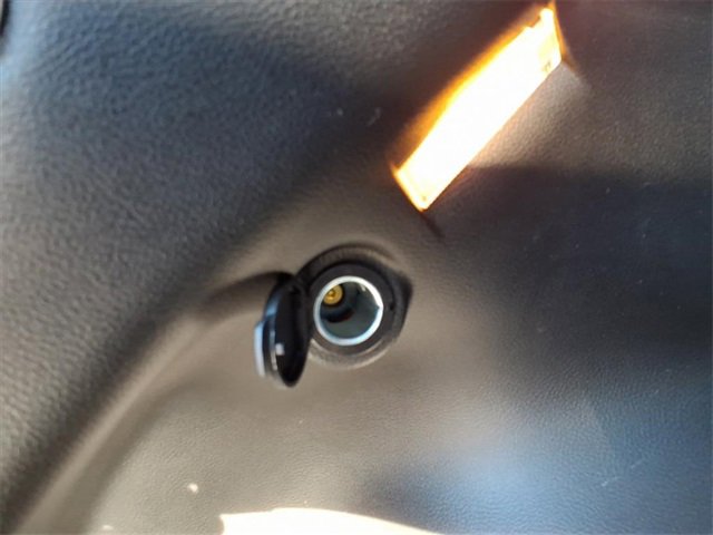 Certified 2023 Jeep Compass Limited image 13