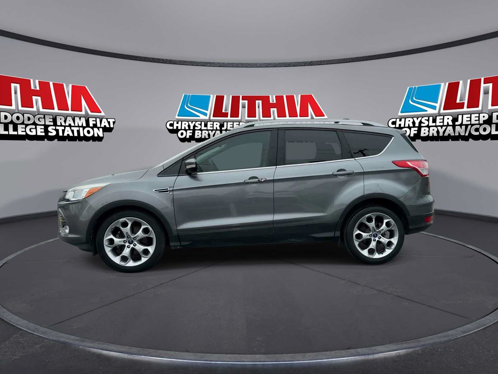 Used 2014 Ford Escape Titanium FWD image 5