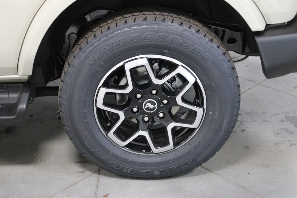 New 2025 Ford Bronco Outer Banks image 18