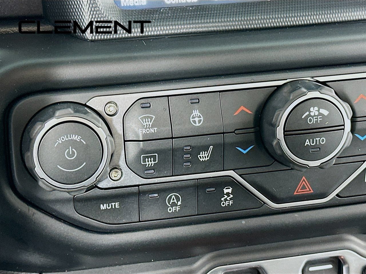 Used 2021 Jeep Gladiator Mojave AWD/4WD image 23