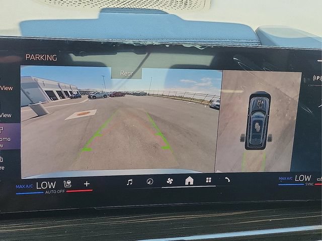 Certified 2026 BMW X7 xDrive40i AWD/4WD image 28