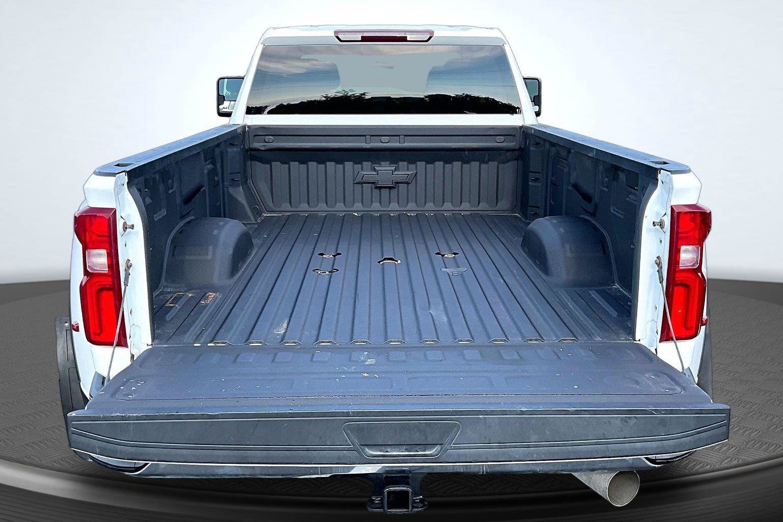 Used 2021 Chevrolet Silverado 3500 LT w/ Gooseneck/5TH Wheel Package AWD/4WD image 5